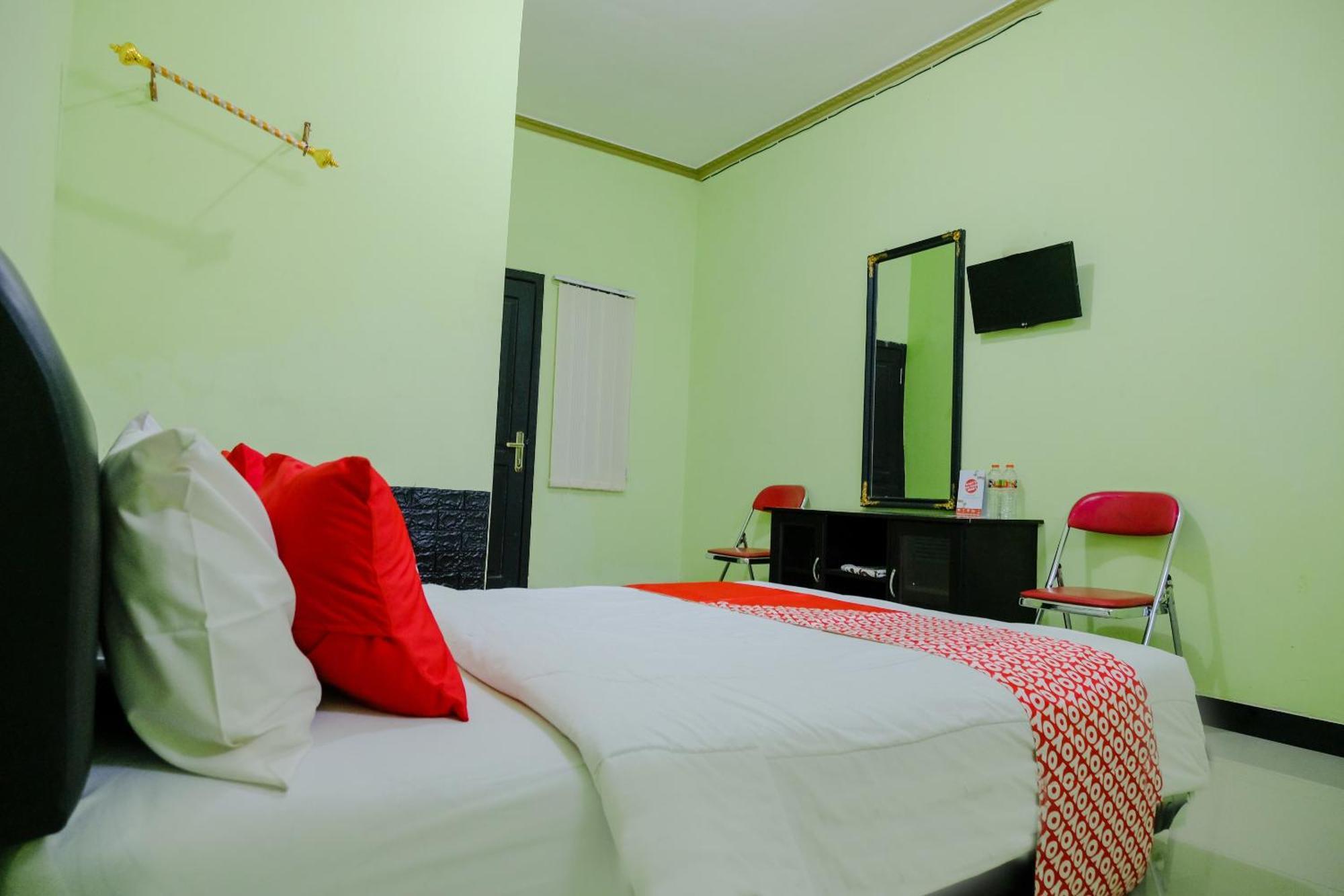 Oyo Life 2508 Alba Suites Homestay Syariah Tulungagung Exterior foto